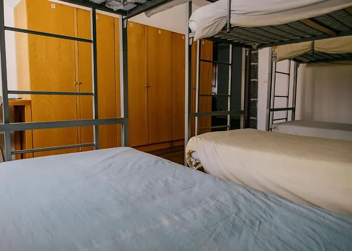 Azores Youth Hostels - Pico